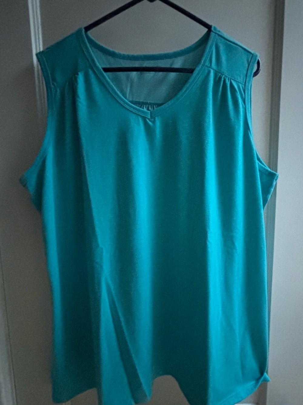 Columbia Women's Teal V-Neck Sleeveless Tank